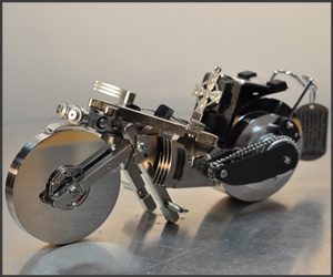 Sculpturi din hard disk-uri